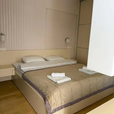 Hhy Apartmets-wow